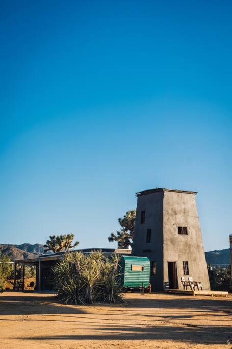 Joshua Tree Hidden Tower * Views - Landmark Yucca Valley Exterior foto