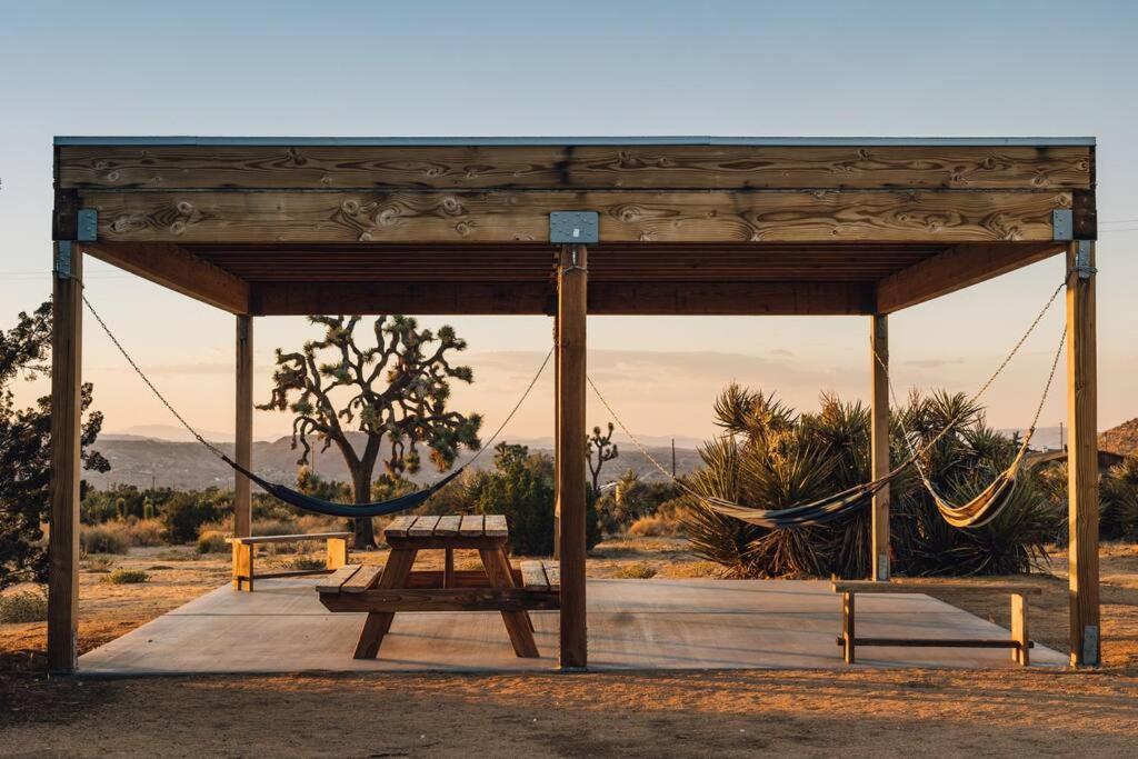 Joshua Tree Hidden Tower * Views - Landmark Yucca Valley Exterior foto