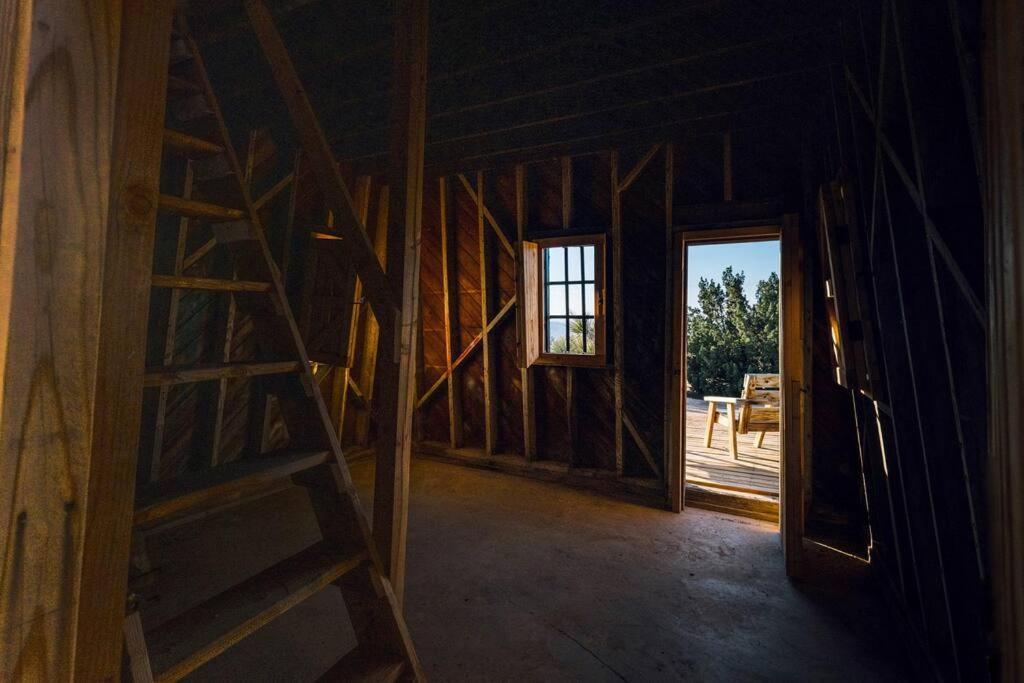 Joshua Tree Hidden Tower * Views - Landmark Yucca Valley Exterior foto