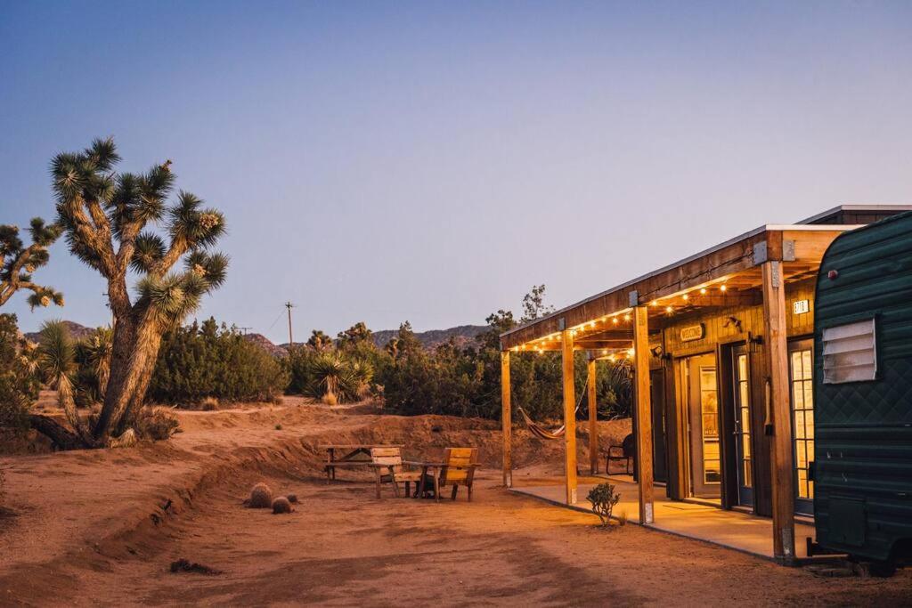 Joshua Tree Hidden Tower * Views - Landmark Yucca Valley Exterior foto